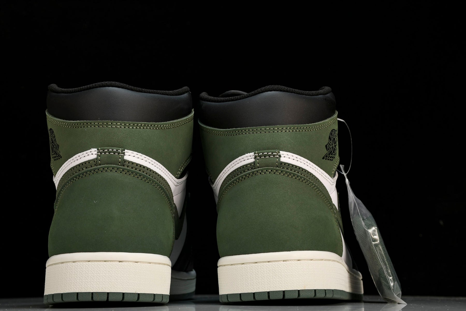 Air Jordan 1 Retro High Clay Green