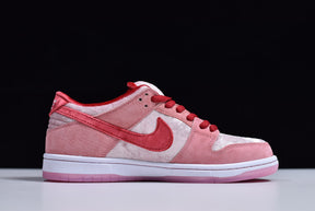 Nike SB Dunk Low Strangelove