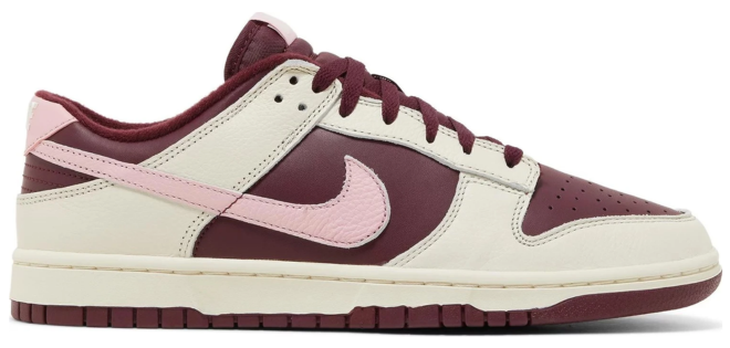 Nike Dunk Low Valentine's Day